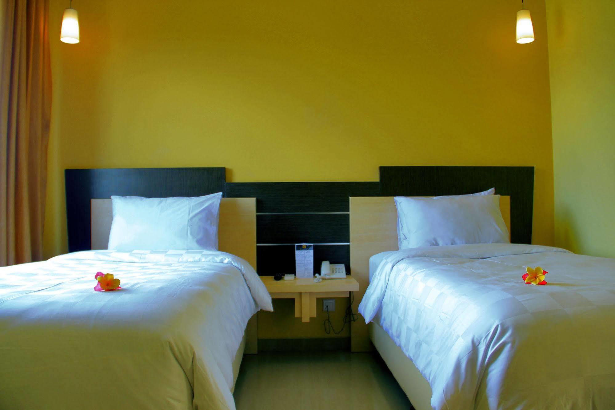M Hotel Матарам Экстерьер фото