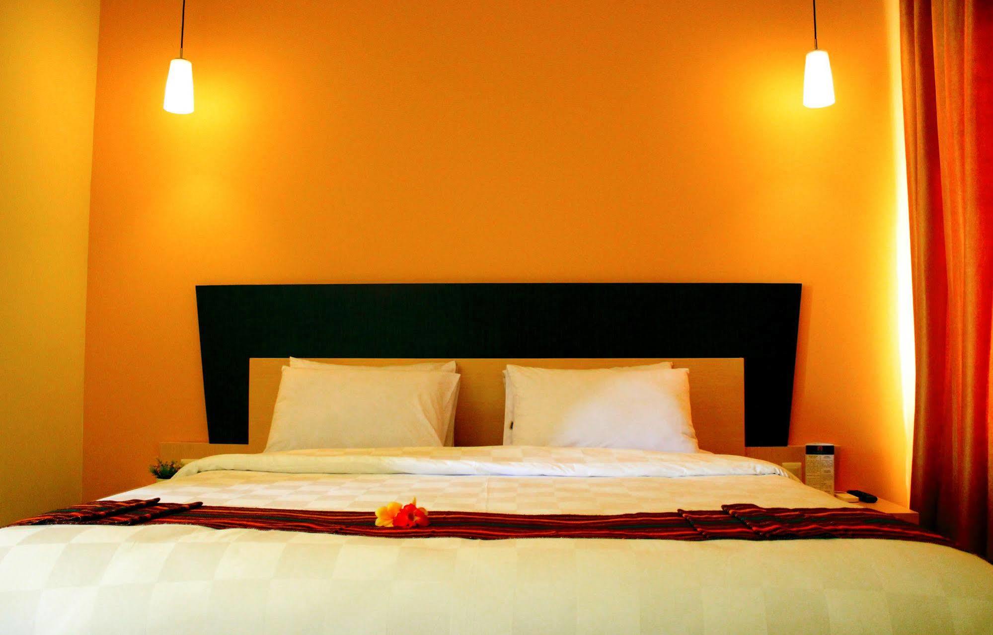 M Hotel Матарам Экстерьер фото